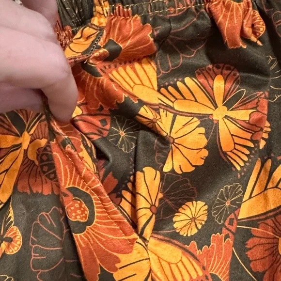 Earthbound Size Large Floral Butterfly Print Jogger Pants in Orange and Brown - Picture 4 of 4